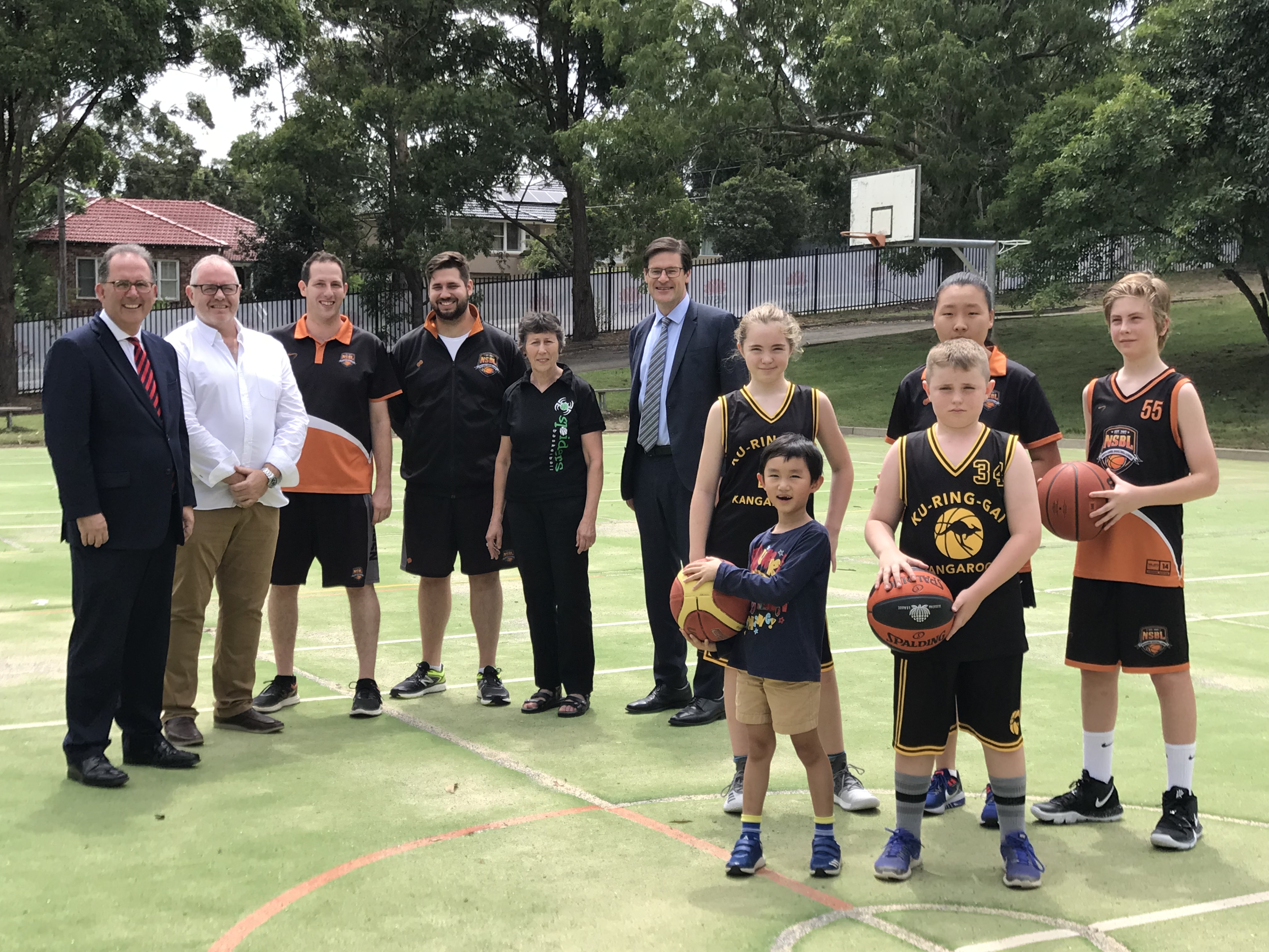 Jonathan O’Dea MP and Alister Henskens MP welcome a new Indoor Sports Centre at St Ives High School with Local Basketball Representatives